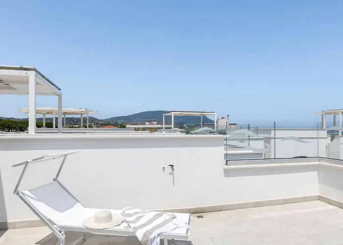 Italian Experience - Brezza Costa Conero Con Terrazza *